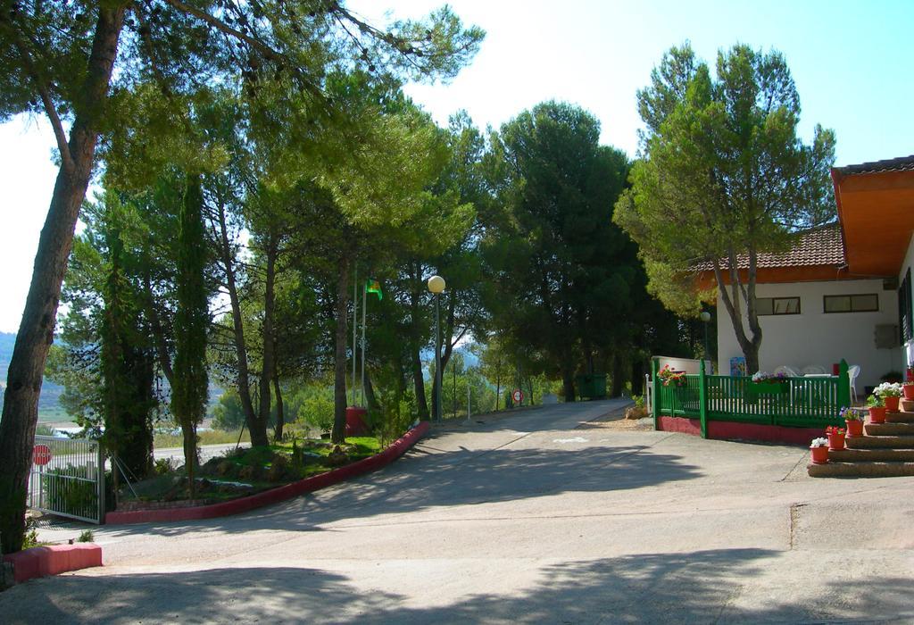 Lago Resort Nuévalos Extérieur photo
