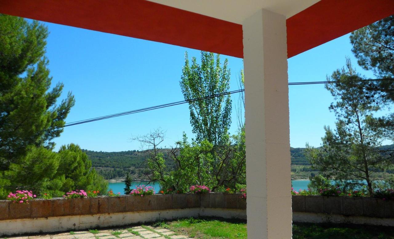 Lago Resort Nuévalos Extérieur photo